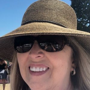 Meet your Posher, Marla